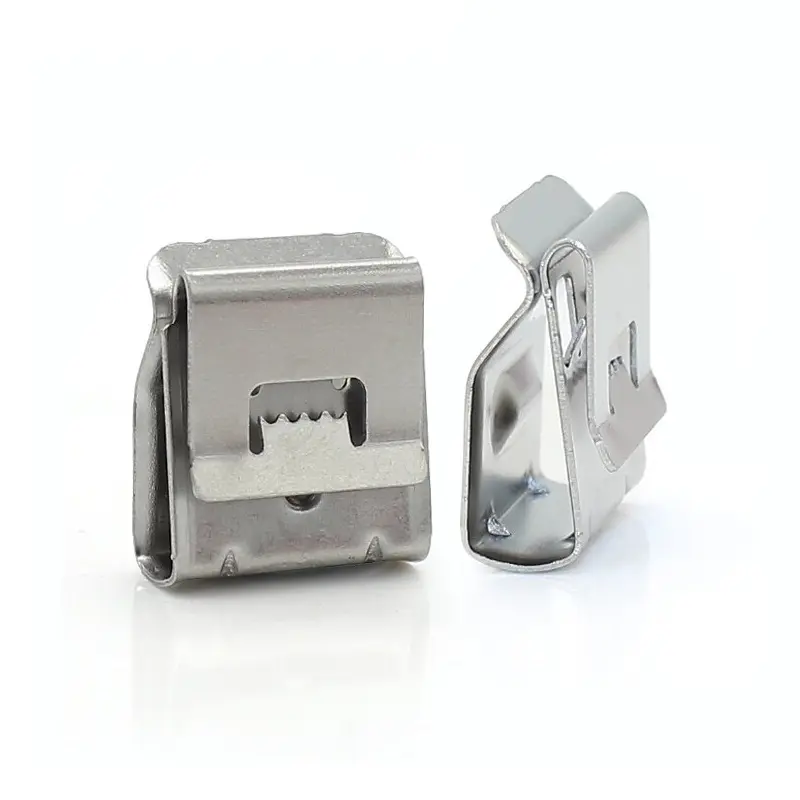 Uchyt kabelů na FV panely - klip